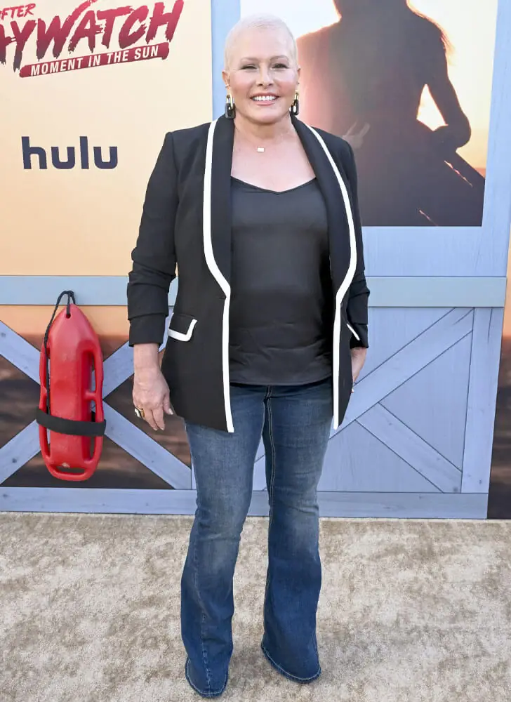 Nicole Eggert – 5’1½” – 120 lbs